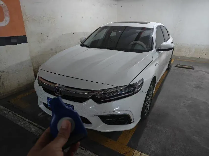 2019 Honda Inspire 2.0L 146HP L4 E-CVT Hybrid,autocango,china used car exporter,china ev exporter,chinese used car exporter,chinese used ev exporter