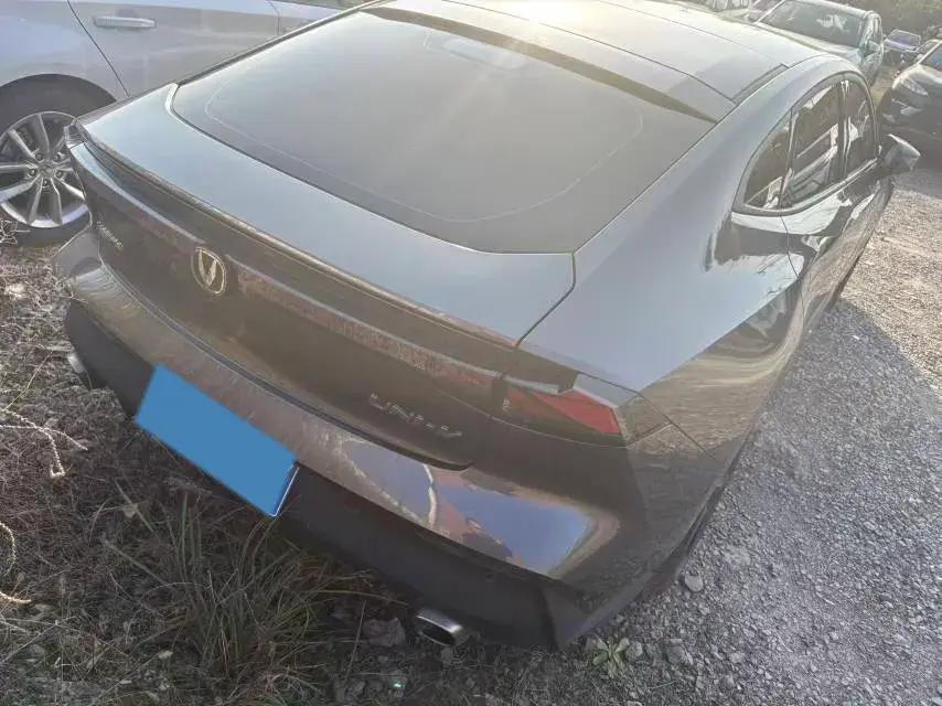 2022 CHANGAN UNI-V thumbnail 4