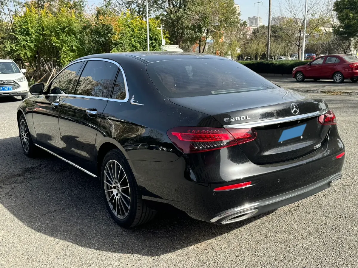 2022 Mercedes-Benz E Class 2.0T 197HP L4 9AT,autocango,china used car exporter,china ev exporter,chinese used car exporter,chinese used ev exporter