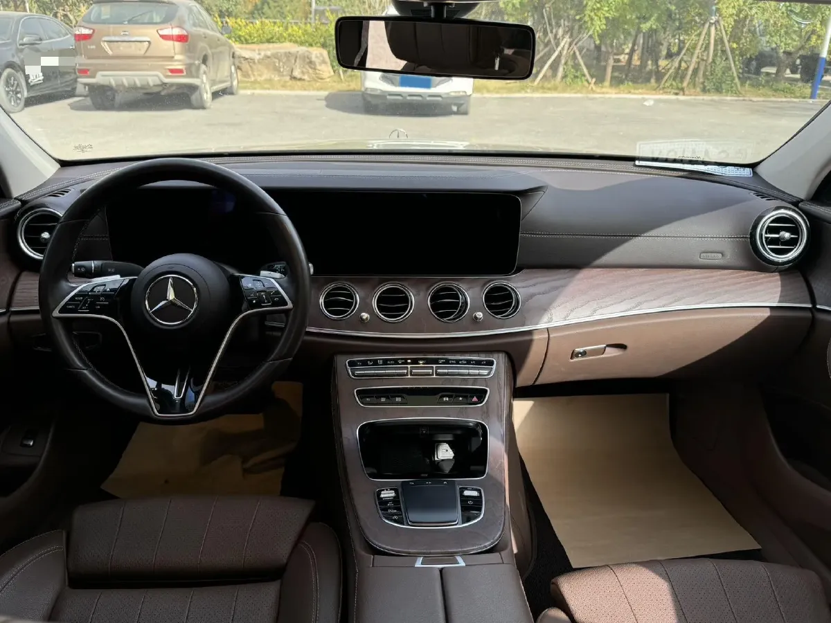 2022 Mercedes-Benz E Class 2.0T 197HP L4 9AT,autocango,china used car exporter,china ev exporter,chinese used car exporter,chinese used ev exporter