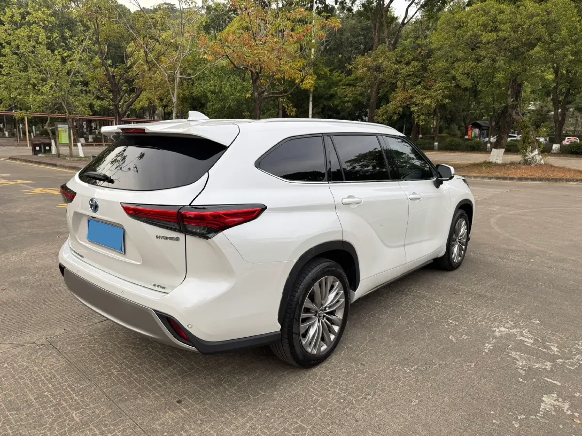 2023 Toyota Highlander 2.5L 189HP L4 E-CVT Hybrid,autocango,china used car exporter,china ev exporter,chinese used car exporter,chinese used ev exporter