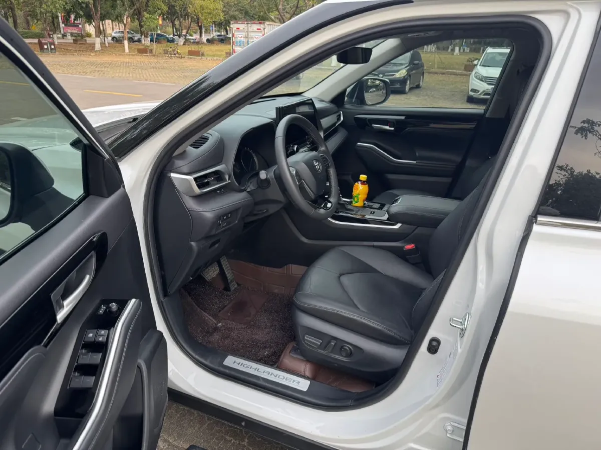 2023 Toyota Highlander 2.5L 189HP L4 E-CVT Hybrid,autocango,china used car exporter,china ev exporter,chinese used car exporter,chinese used ev exporter