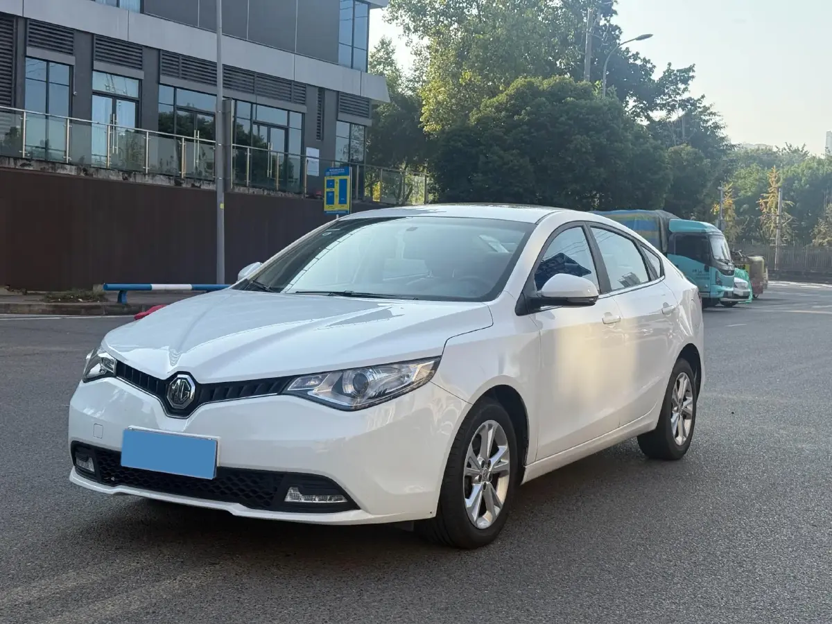 2016 MG GT 1.5T 129HP L4 6AT