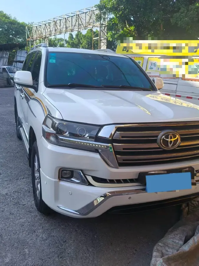 2015 Toyota Land Cruiser 4.6L 310HP V8 6AT,autocango,china used car exporter,china ev exporter,chinese used car exporter,chinese used ev exporter