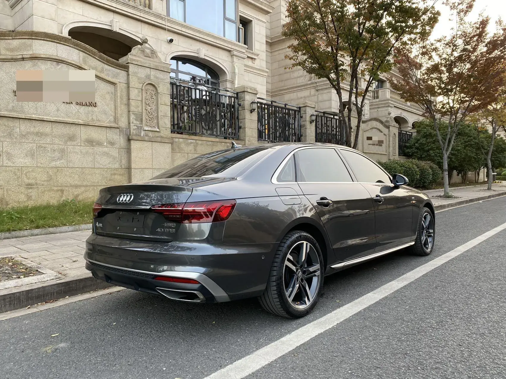 2020 AUDI A4L thumbnail 3