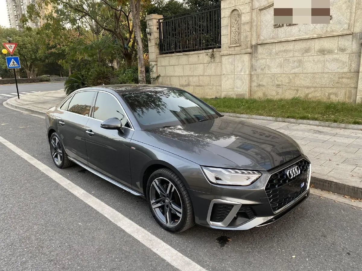 2020 Audi A4L 2.0T 190HP L4 7DCT,autocango,china used car exporter,china ev exporter,chinese used car exporter,chinese used ev exporter