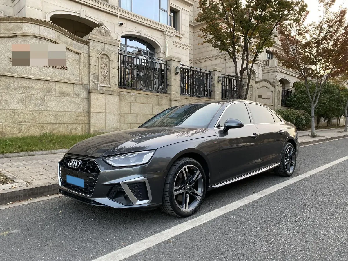 2020 Audi A4L 2.0T 190HP L4 7DCT,autocango,china used car exporter,china ev exporter,chinese used car exporter,chinese used ev exporter