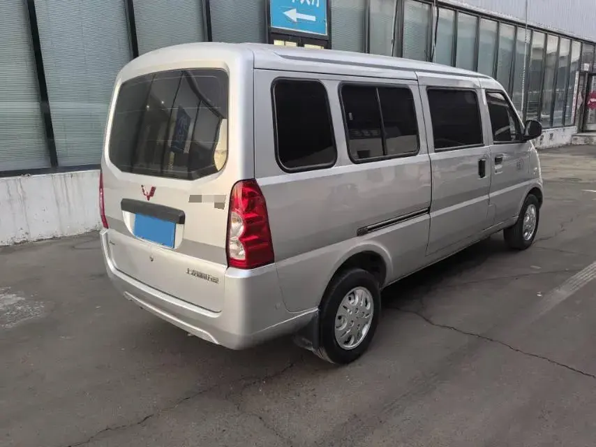 2021 WULING RONGGUANG thumbnail 4