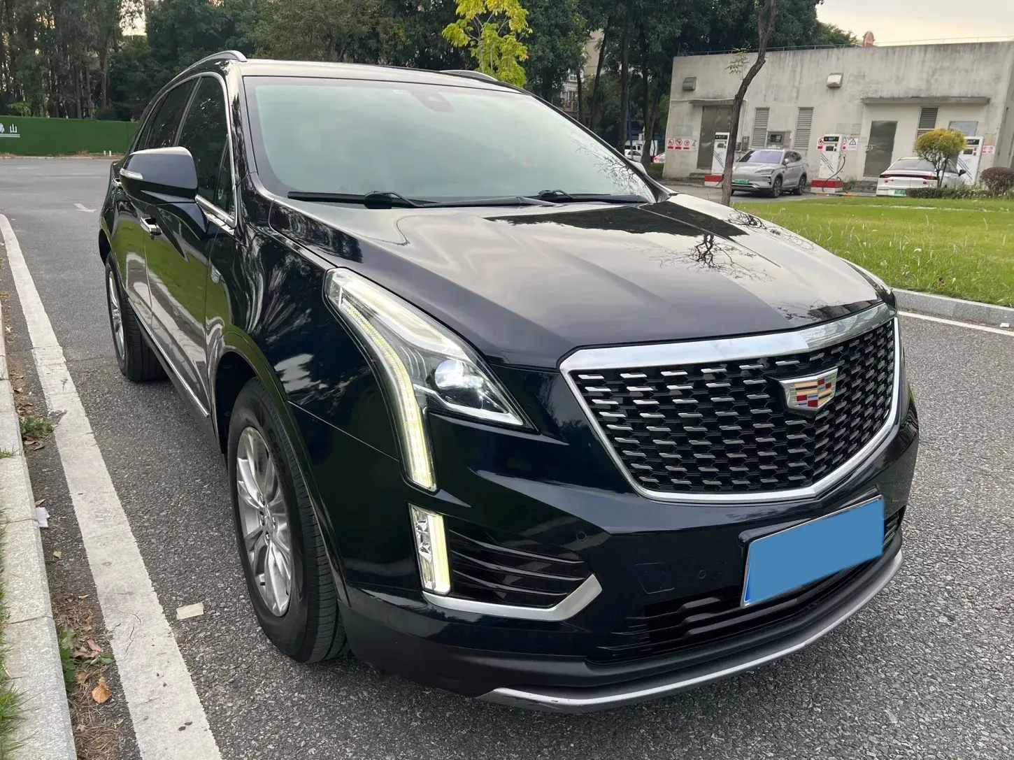 2021 CADILLAC XT5 thumbnail 3