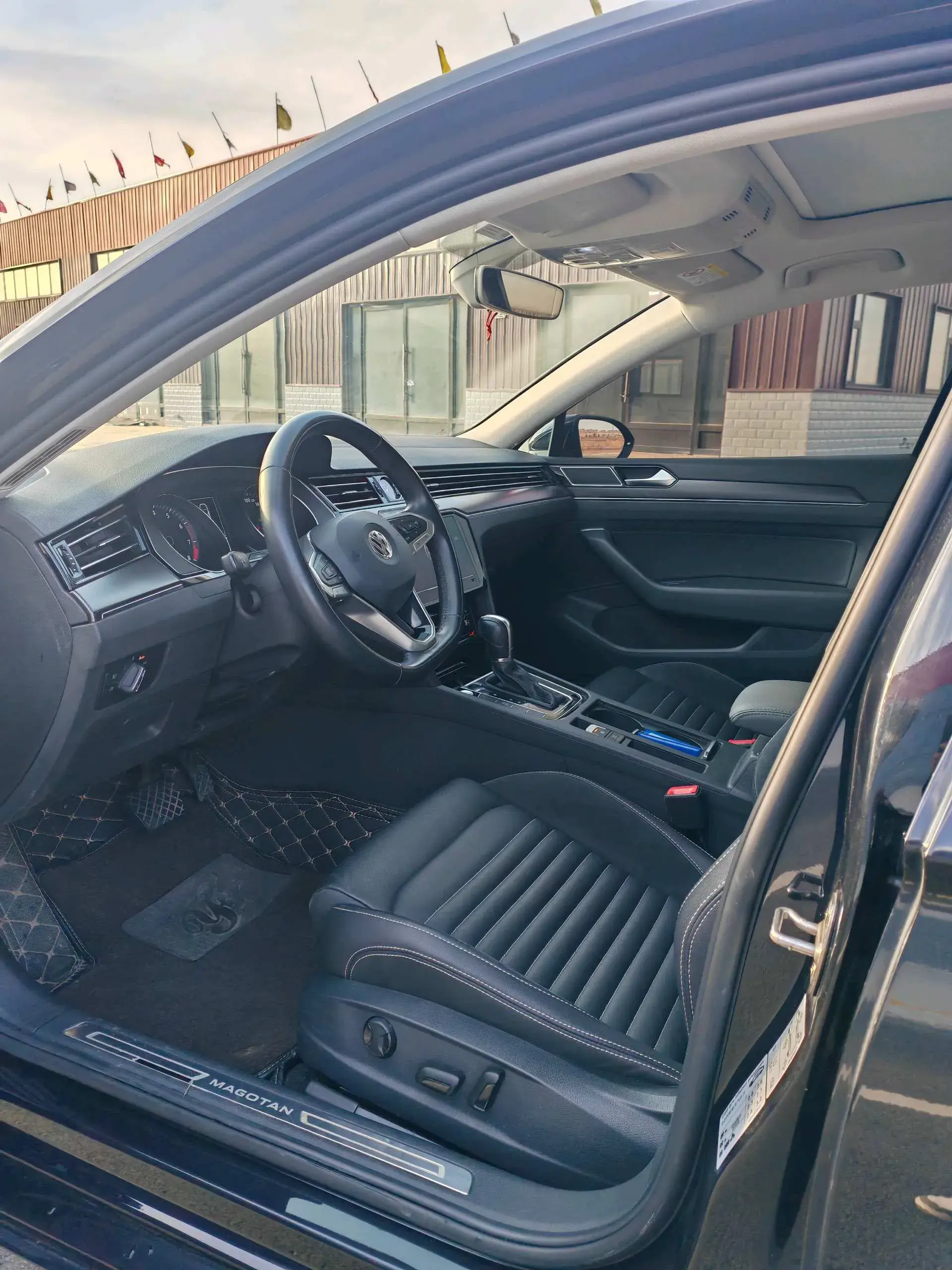 2019 VOLKSWAGEN MAGOTAN thumbnail 4