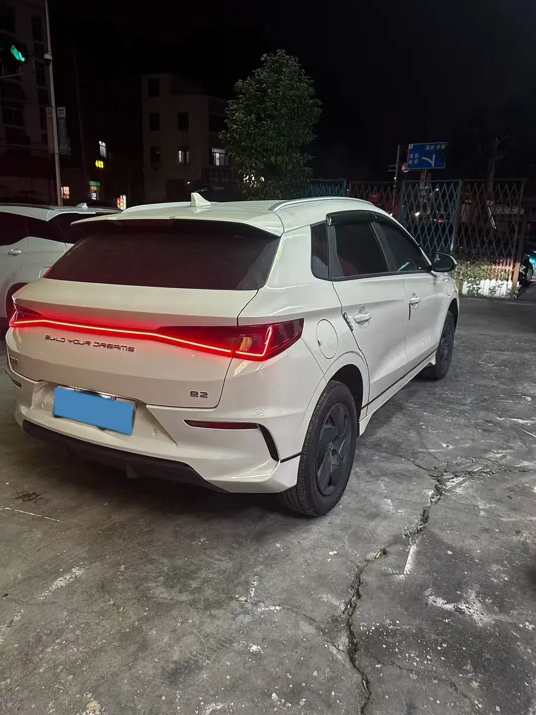 2023 BYD E2 thumbnail 3