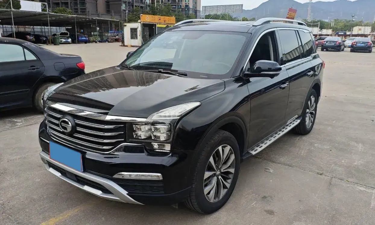 2017 GAC Trumpchi GS8 2.0T 201HP L4 6AT
