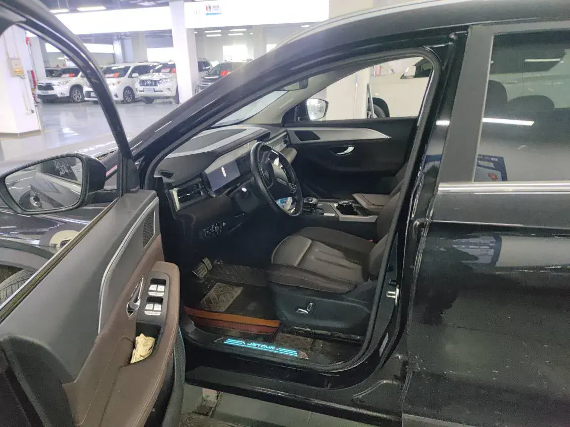 2023 JETOUR X90 thumbnail 4