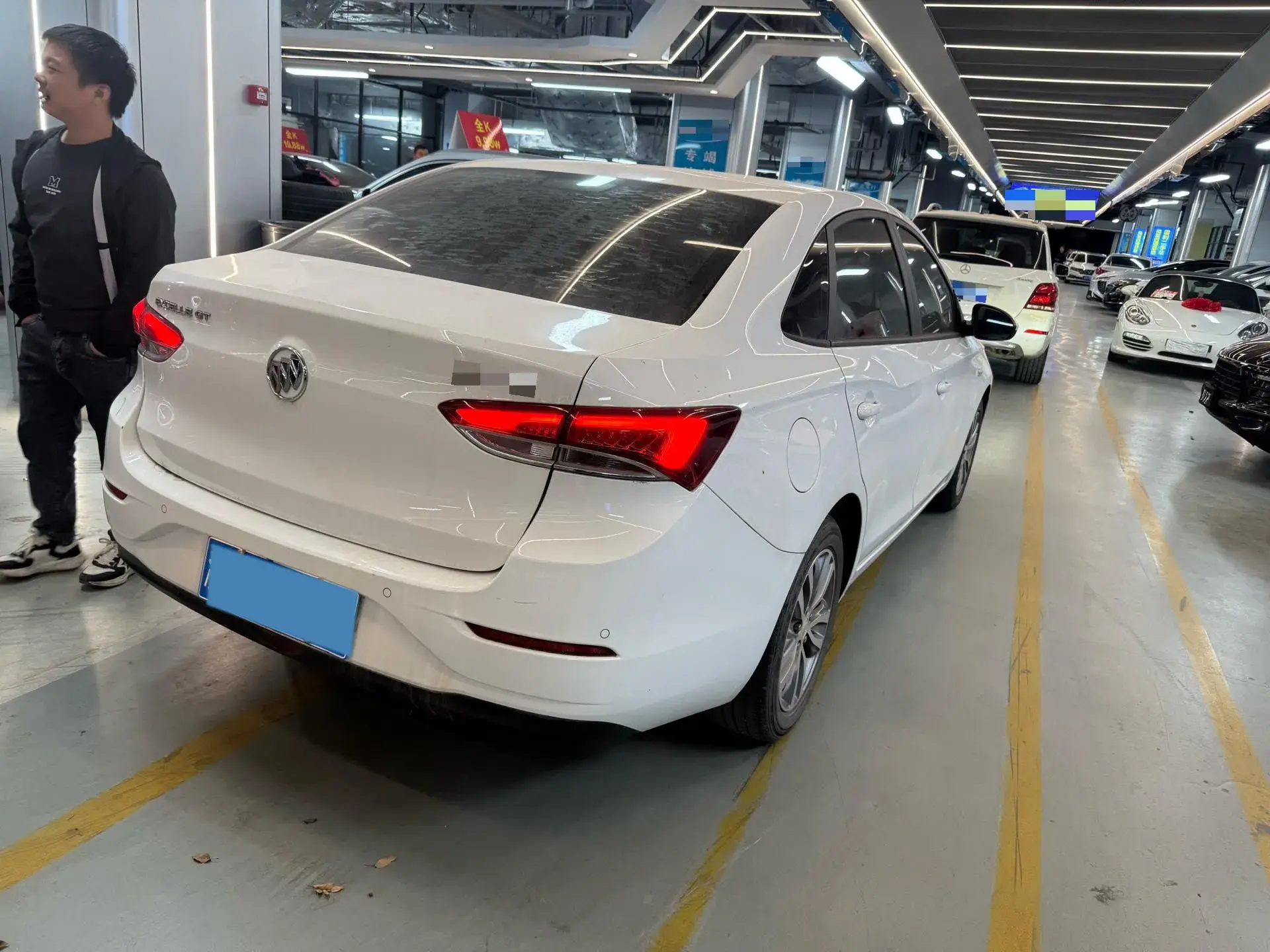 2021 BUICK EXCELLE thumbnail 4