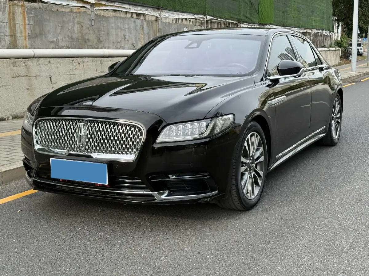 2020 Lincoln Continental 2.0T 241HP L4 6AT