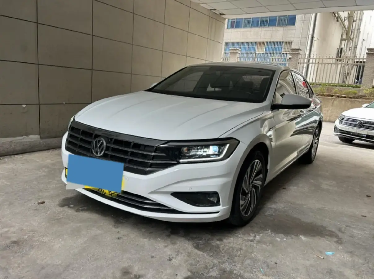2019 Volkswagen Sagitar 1.4T 150HP L4 7DCT