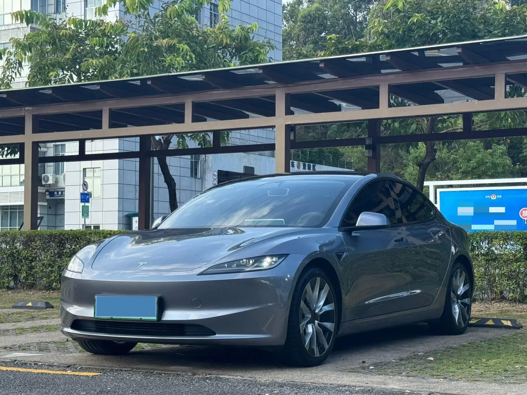 2023 TESLA MODEL view 1