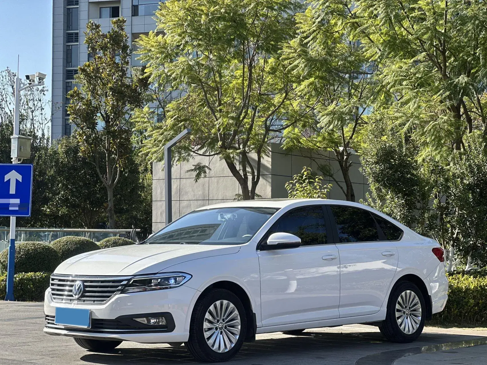 2019 VOLKSWAGEN LAVIDA view 1