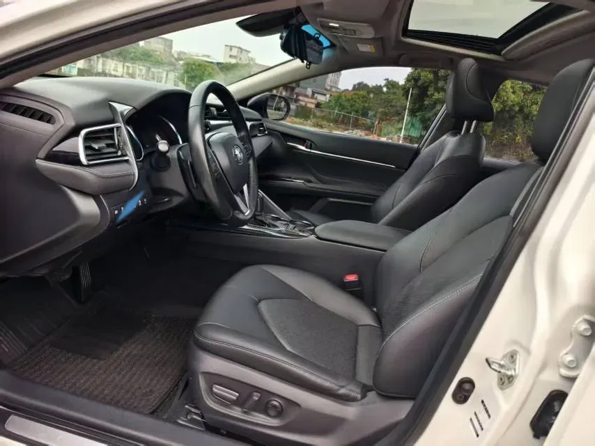 2019 Toyota Camry 2.5L 209HP L4 8AT,autocango,china used car exporter,china ev exporter,chinese used car exporter,chinese used ev exporter