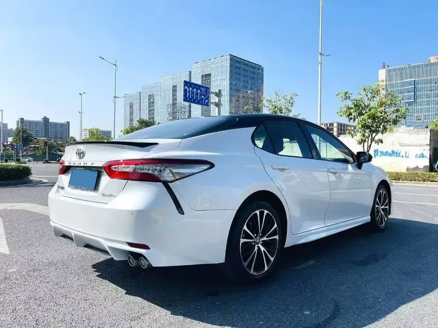 2019 Toyota Camry 2.5L 209HP L4 8AT,autocango,china used car exporter,china ev exporter,chinese used car exporter,chinese used ev exporter