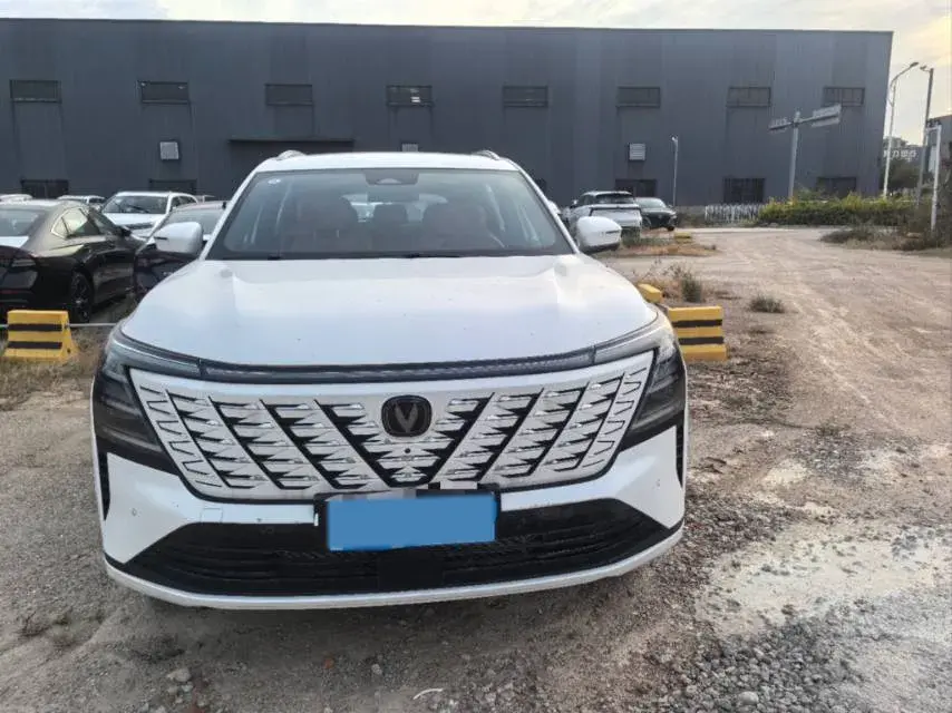 2025 CHANGAN CS75 thumbnail 2