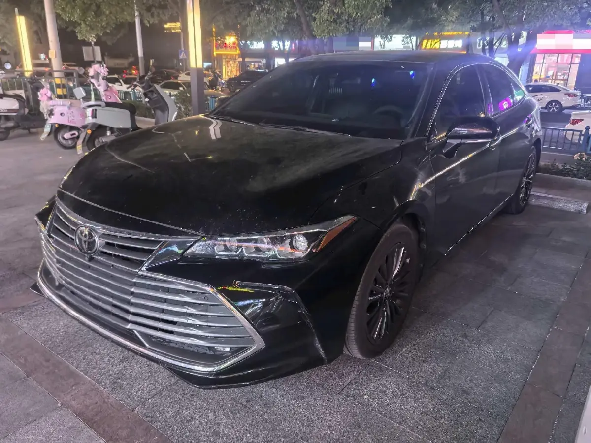 2019 Toyota Avalon 2.5L 209HP L4 8AT