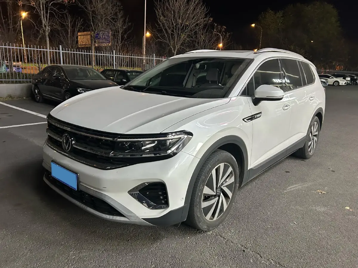 2021 Volkswagen Talagon 2.0T 220HP L4 7DCT