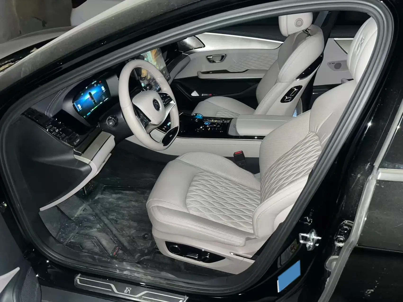 2024 BYD HAN thumbnail 2