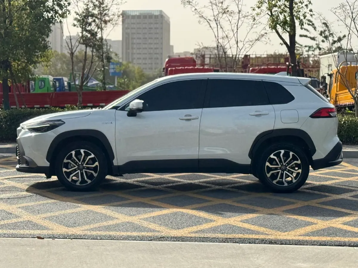 2023 Toyota Frontlander 2.0L 152HP L4 E-CVT Hybrid,autocango,china used car exporter,china ev exporter,chinese used car exporter,chinese used ev exporter