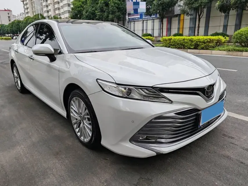 2019 TOYOTA CAMRY thumbnail 3