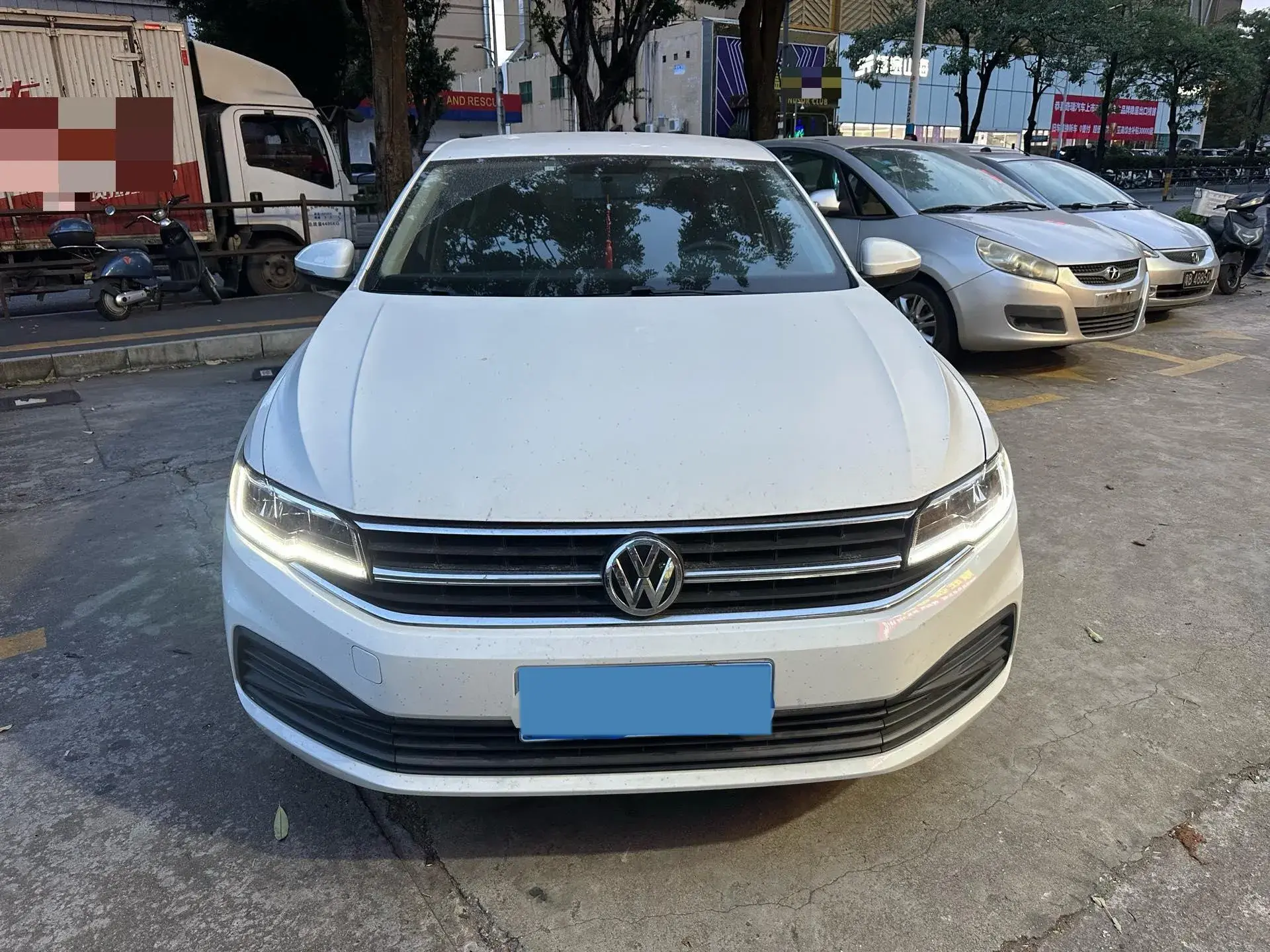 2019 VOLKSWAGEN BORA thumbnail 2