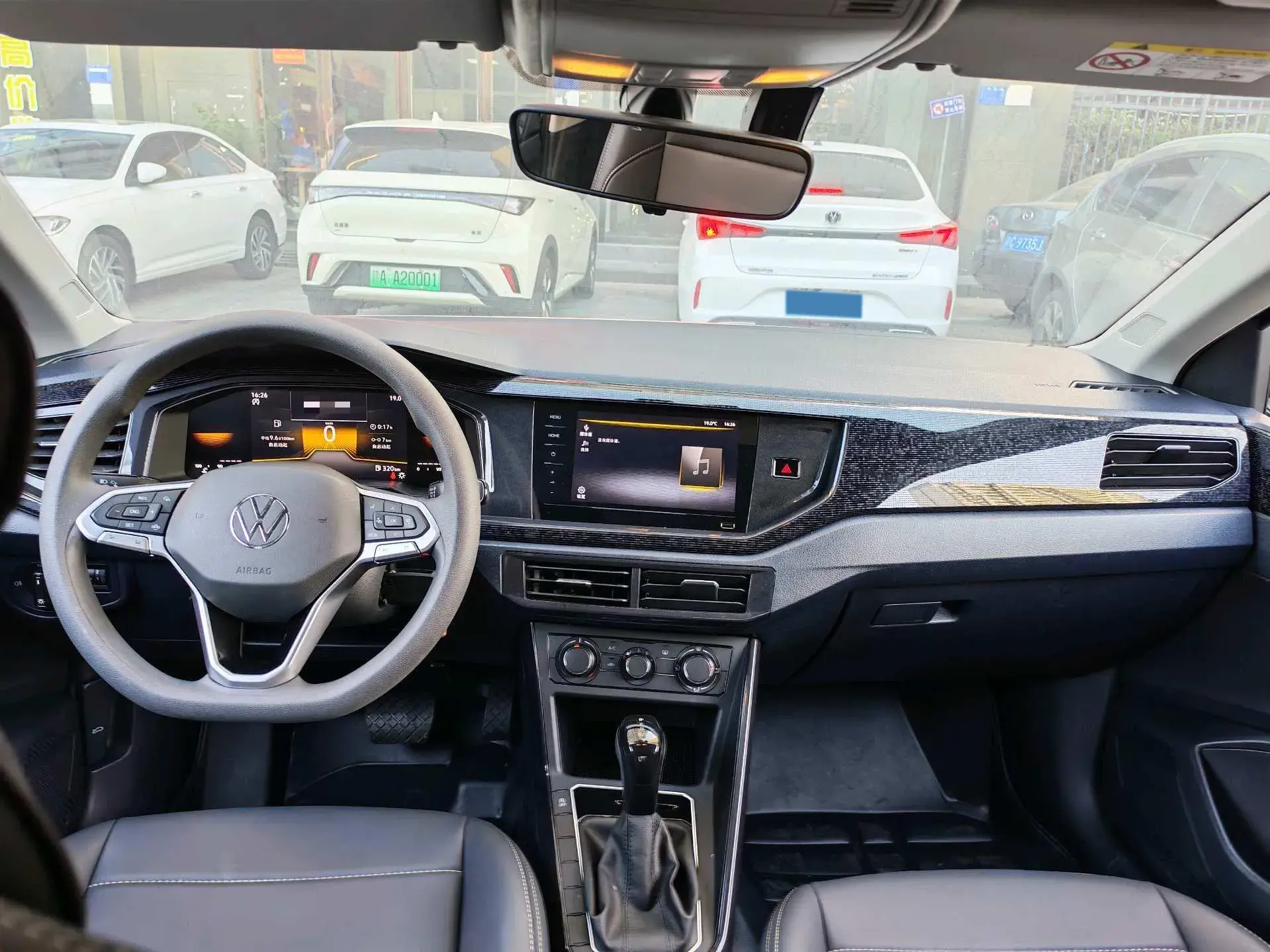 2025 VOLKSWAGEN LAVIDA thumbnail 4