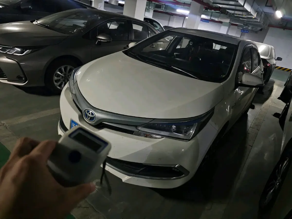 2018 Toyota Corolla 1.8L 99HP L4 E-CVT Hybrid