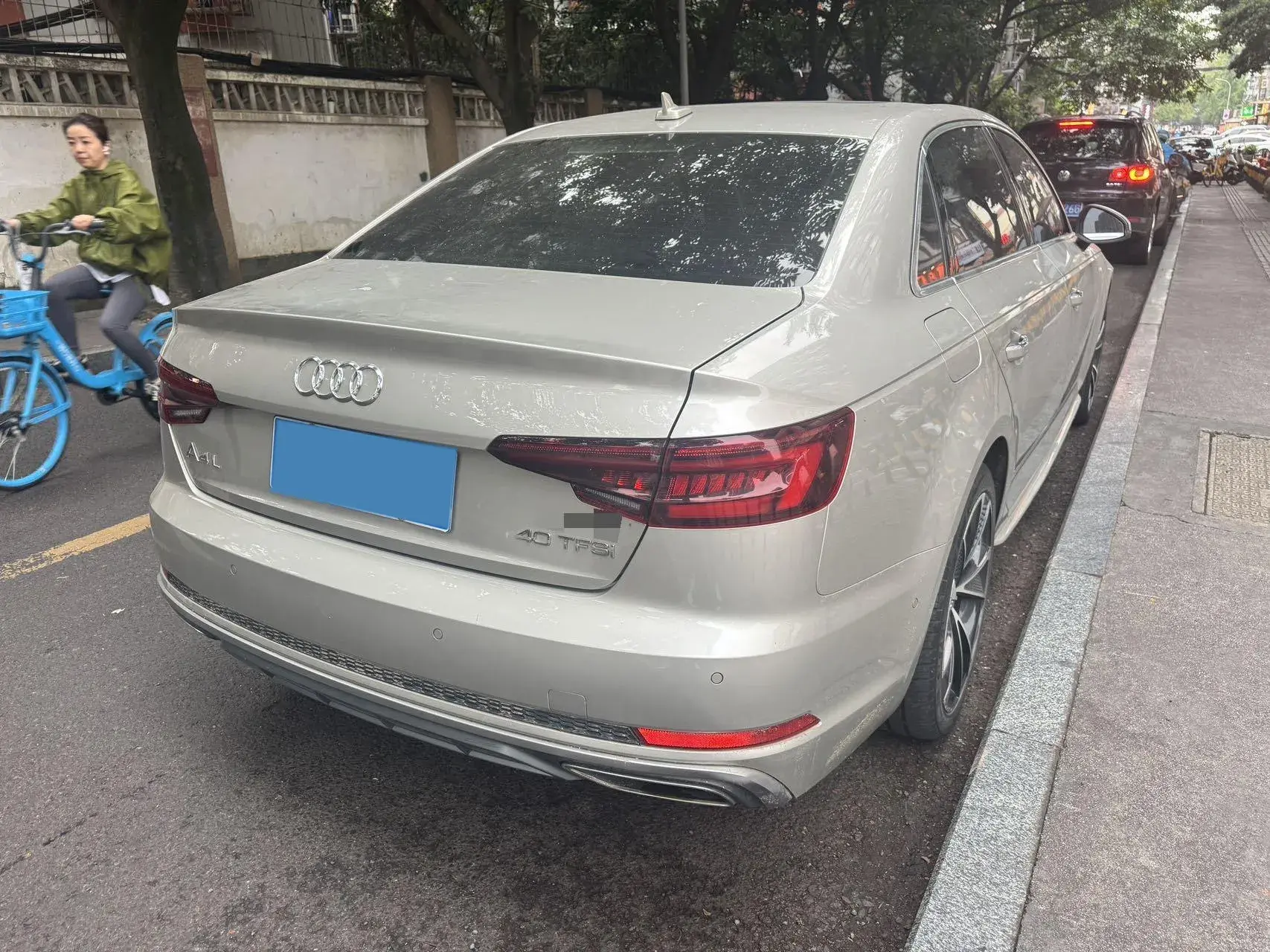 2019 AUDI A4L thumbnail 3