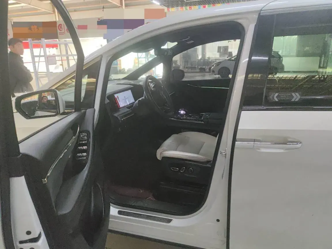 2023 GAC TRUMPCHI thumbnail 4