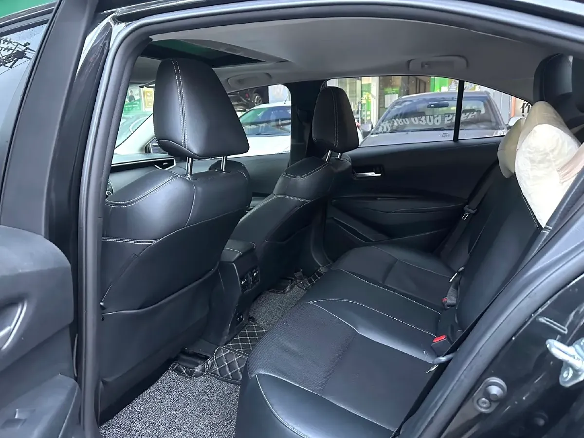 2021 Toyota Corolla 1.2T 116HP L4 CVT,autocango,china used car exporter,china ev exporter,chinese used car exporter,chinese used ev exporter