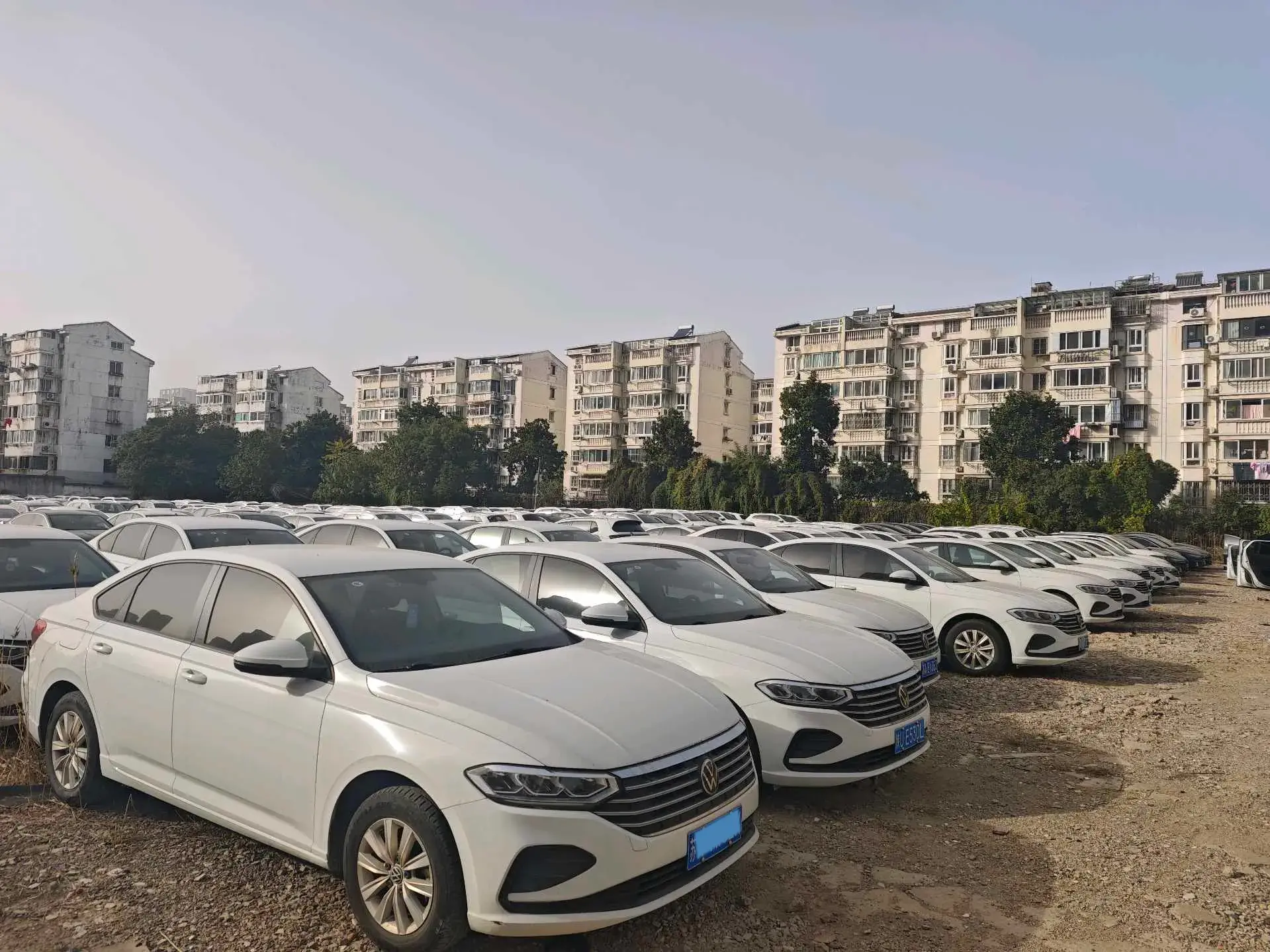 2023 VOLKSWAGEN LAVIDA thumbnail 2