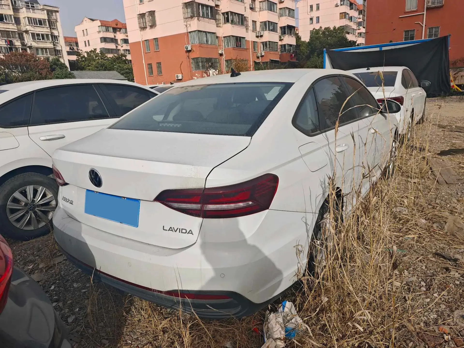 2023 VOLKSWAGEN LAVIDA thumbnail 3