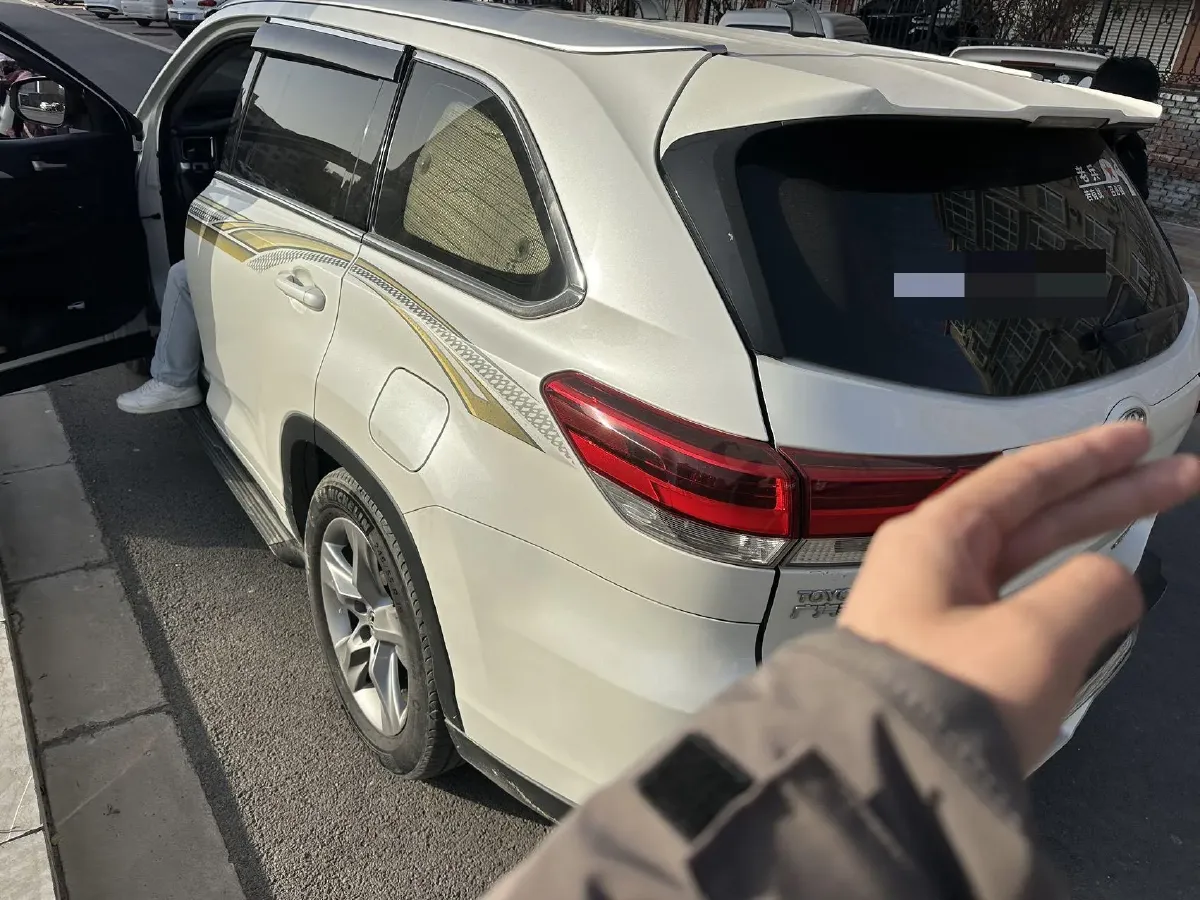 2018 Toyota Highlander 2.0T 220HP L4 6AT,autocango,china used car exporter,china ev exporter,chinese used car exporter,chinese used ev exporter