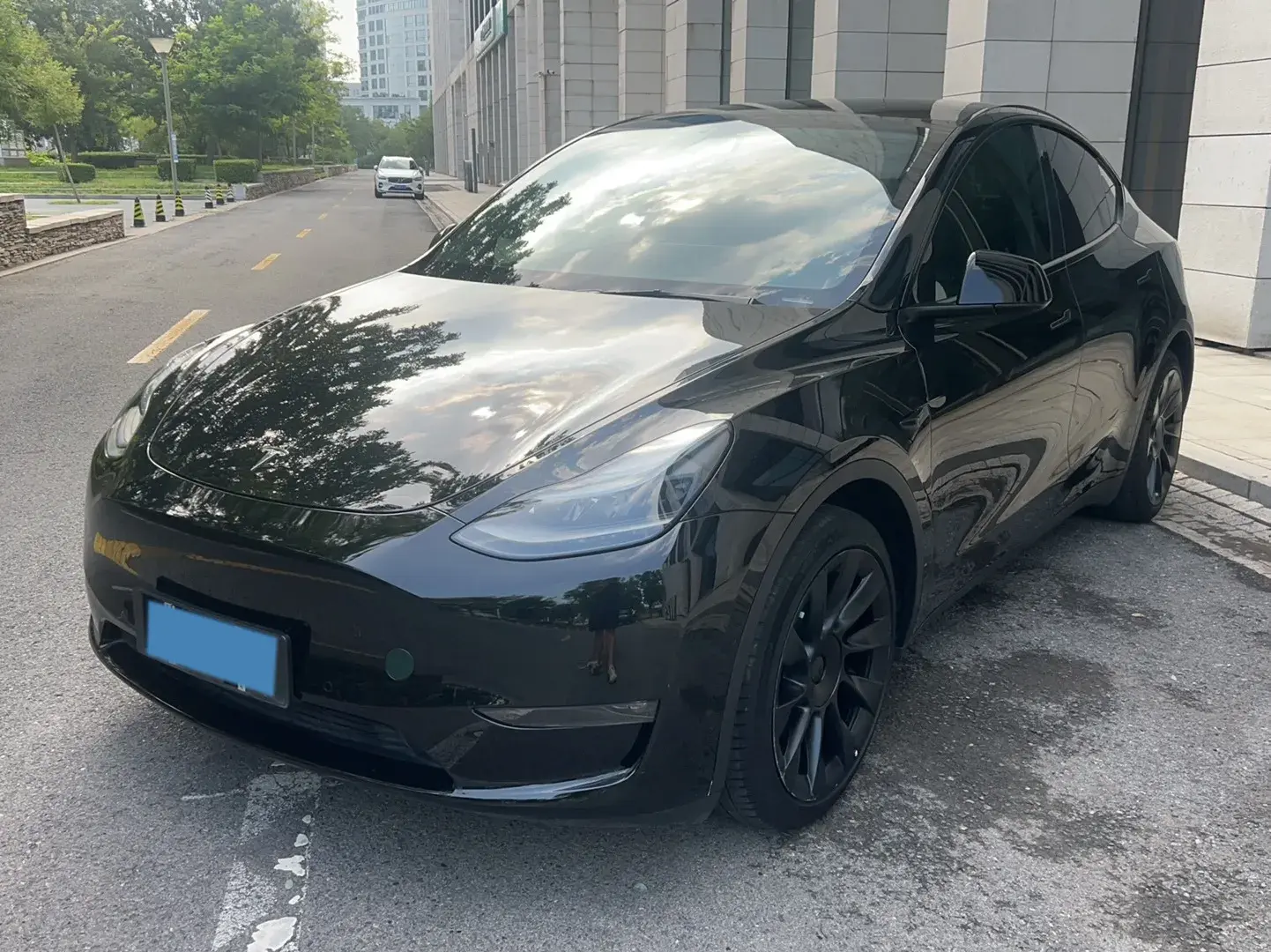 2022 TESLA MODEL view 1