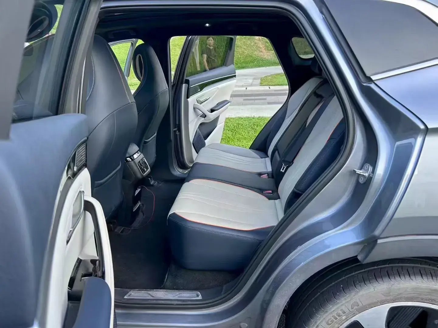 2022 BYD SONG thumbnail 4