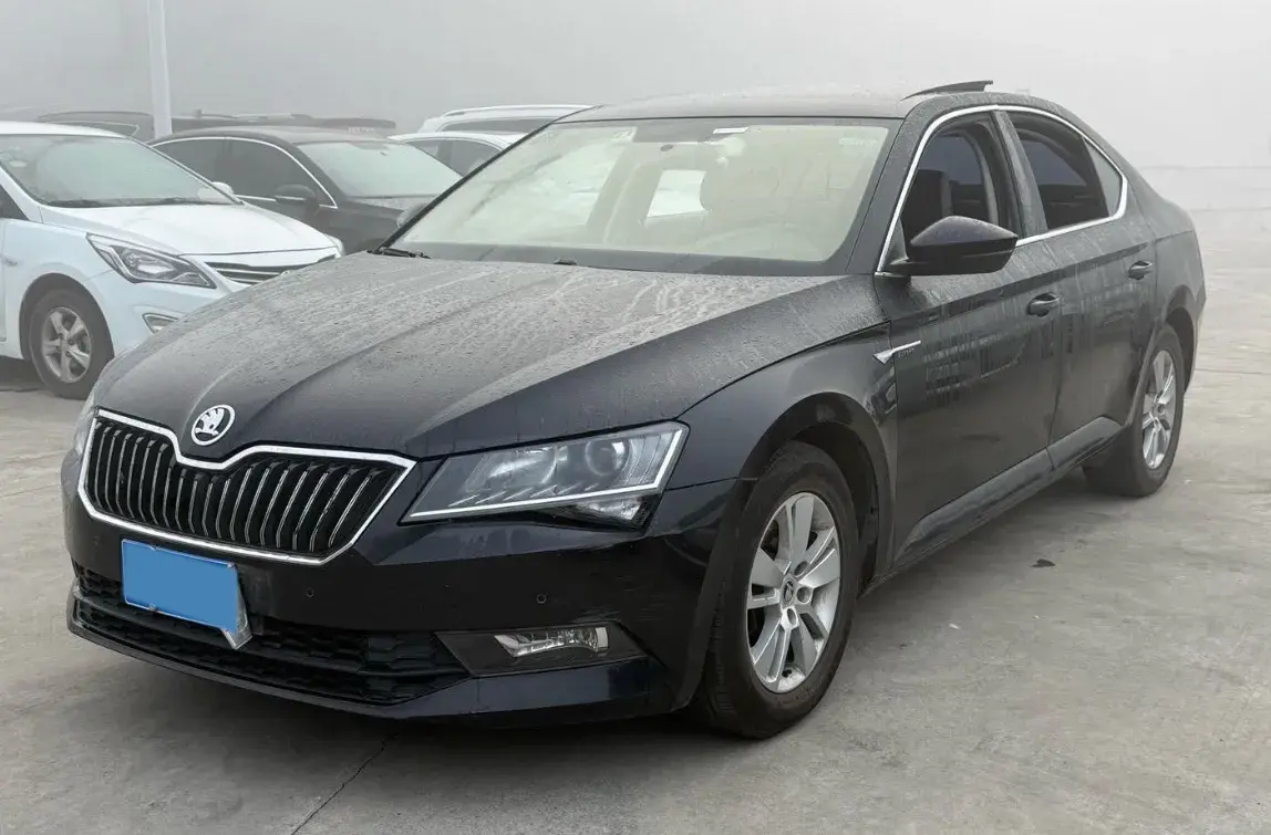 2018 Skoda Superb 1.4T 150HP L4 7DCT 2018 Skoda Superb 1.4T 150HP L4 7DCT