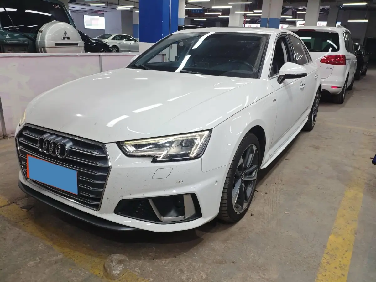 2019 Audi A4L 2.0T 190HP L4 7DCT