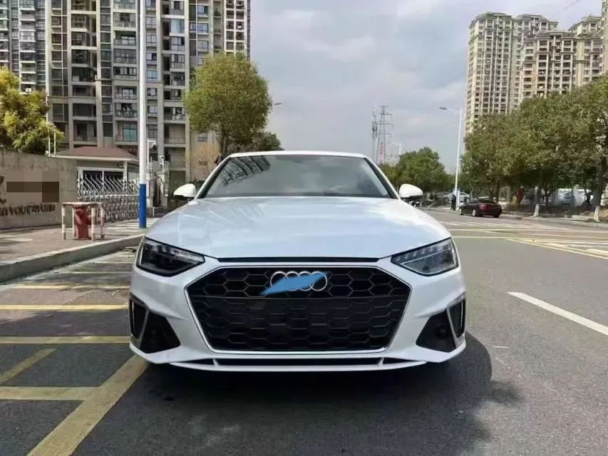 2023 Audi A4L 2.0T 190HP L4 7DCT,autocango,china used car exporter,china ev exporter,chinese used car exporter,chinese used ev exporter