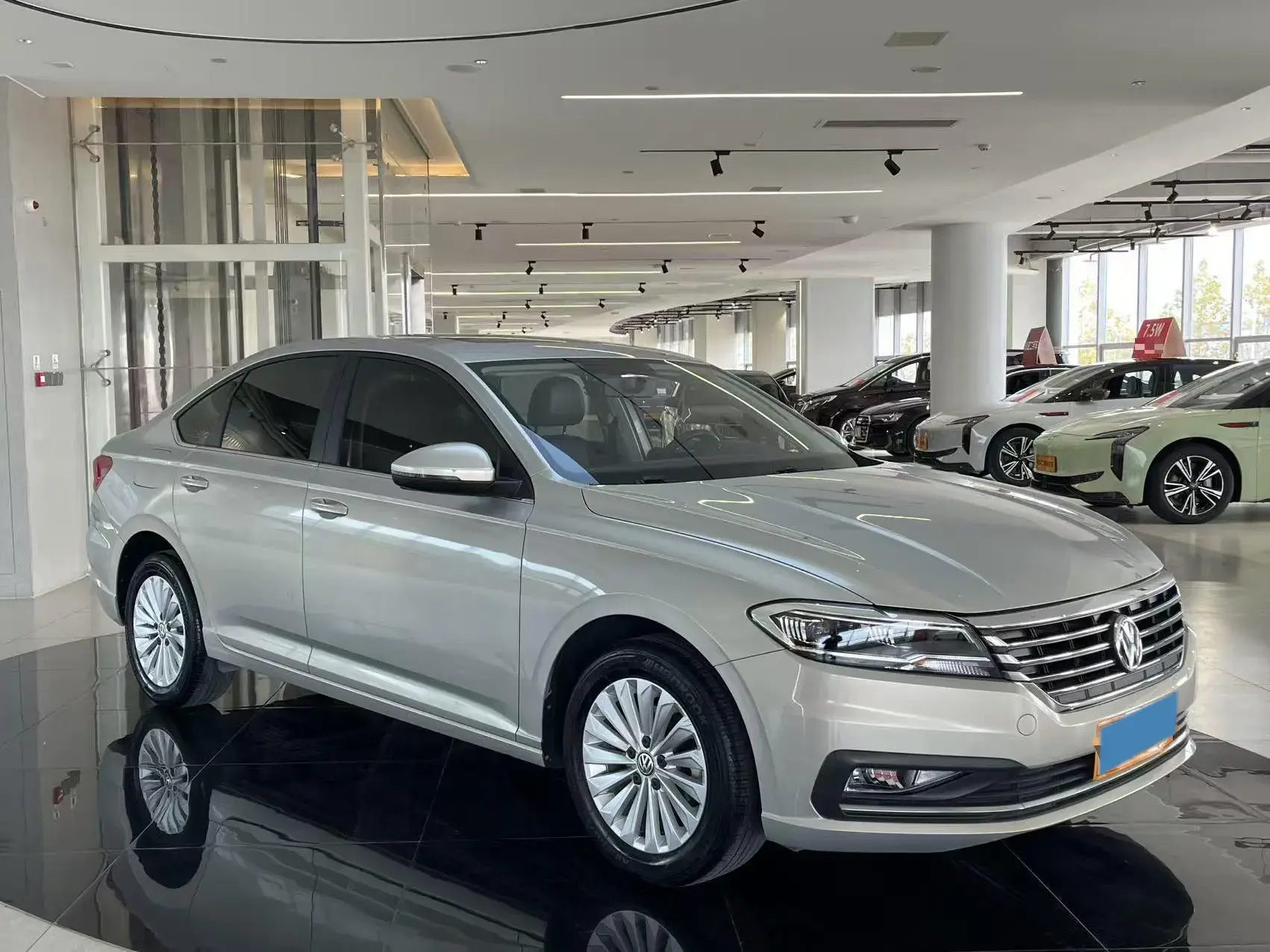 2019 VOLKSWAGEN LAVIDA thumbnail 4