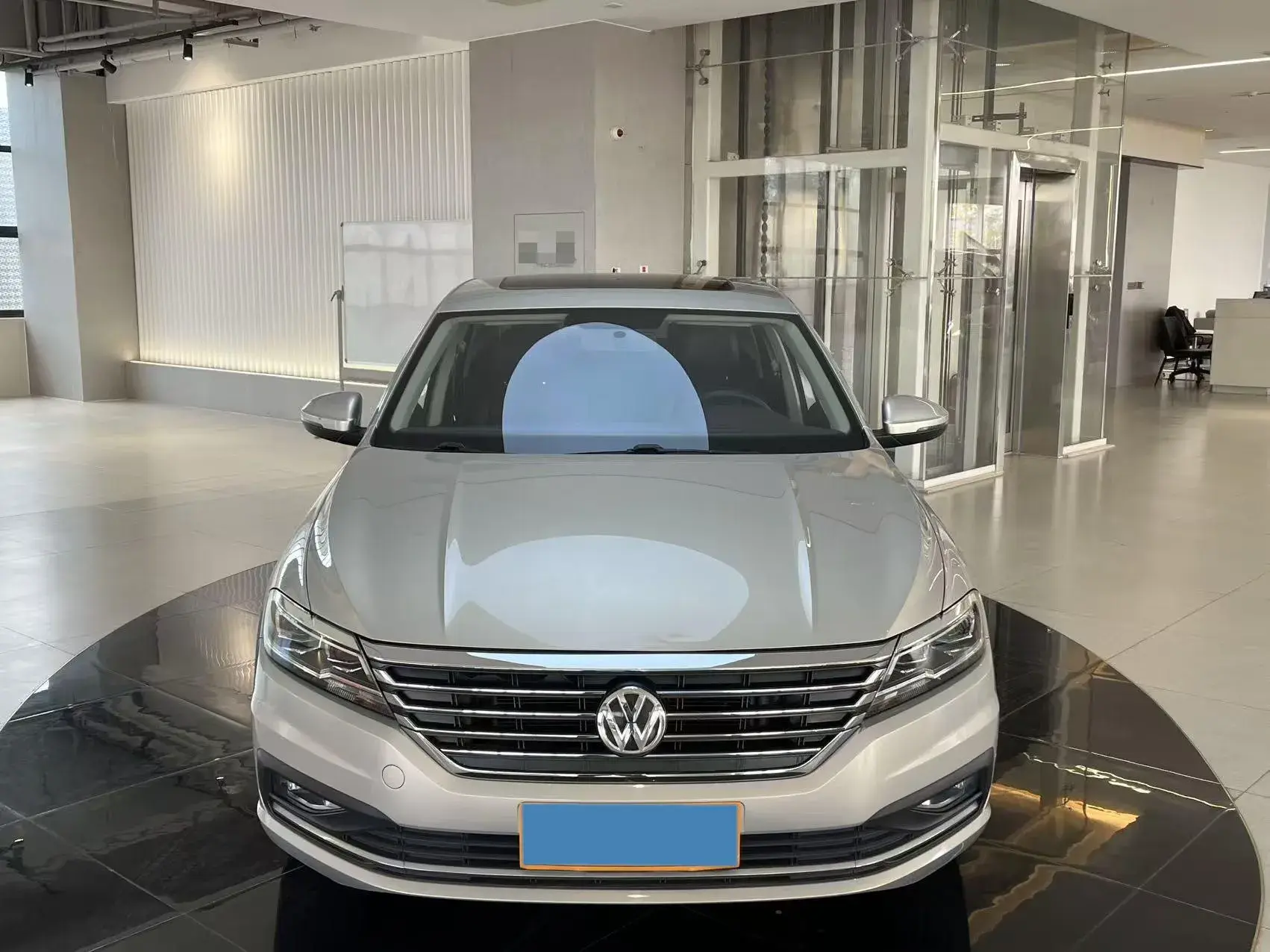 2019 VOLKSWAGEN LAVIDA thumbnail 2