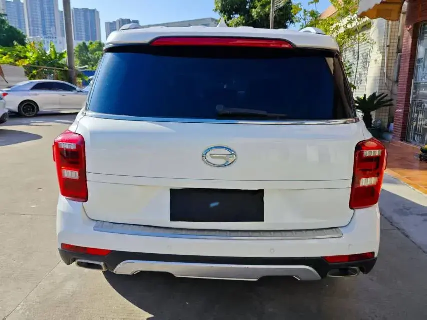 2017 GAC TRUMPCHI thumbnail 3