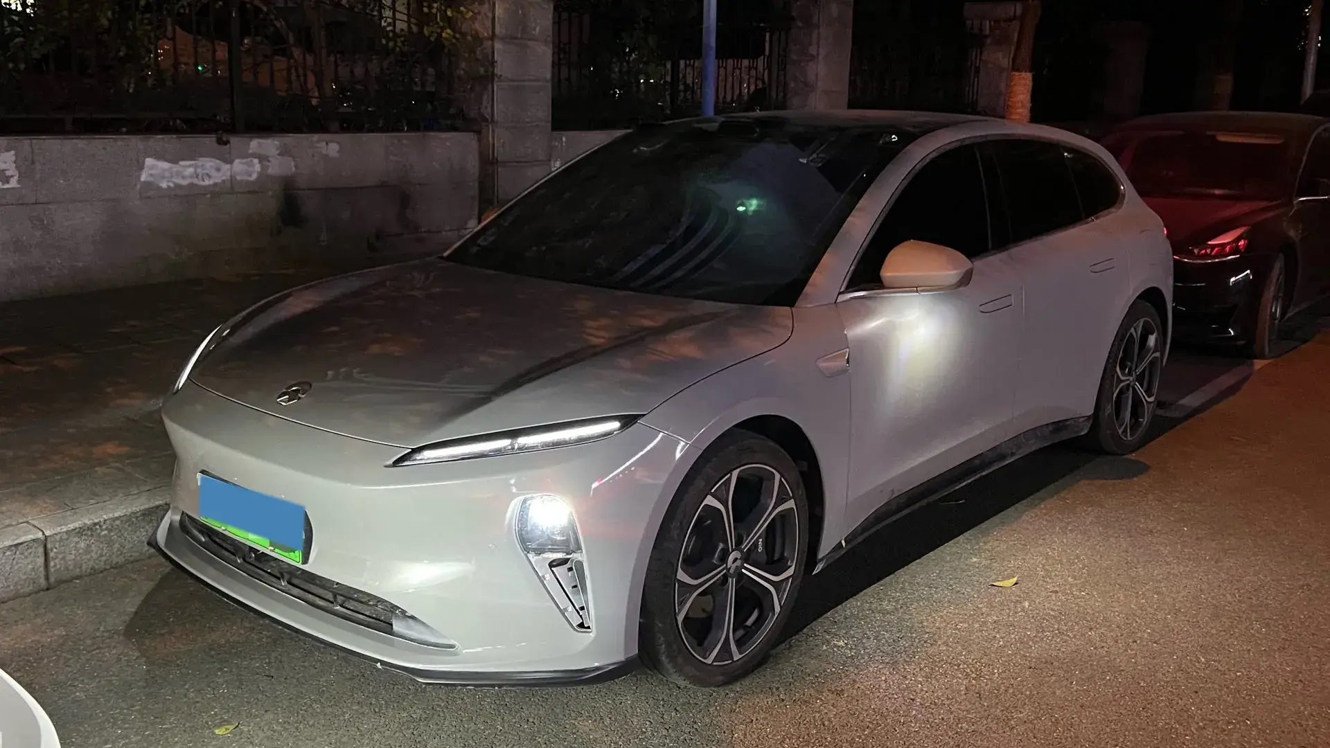 2024 NIO ET5T view 1