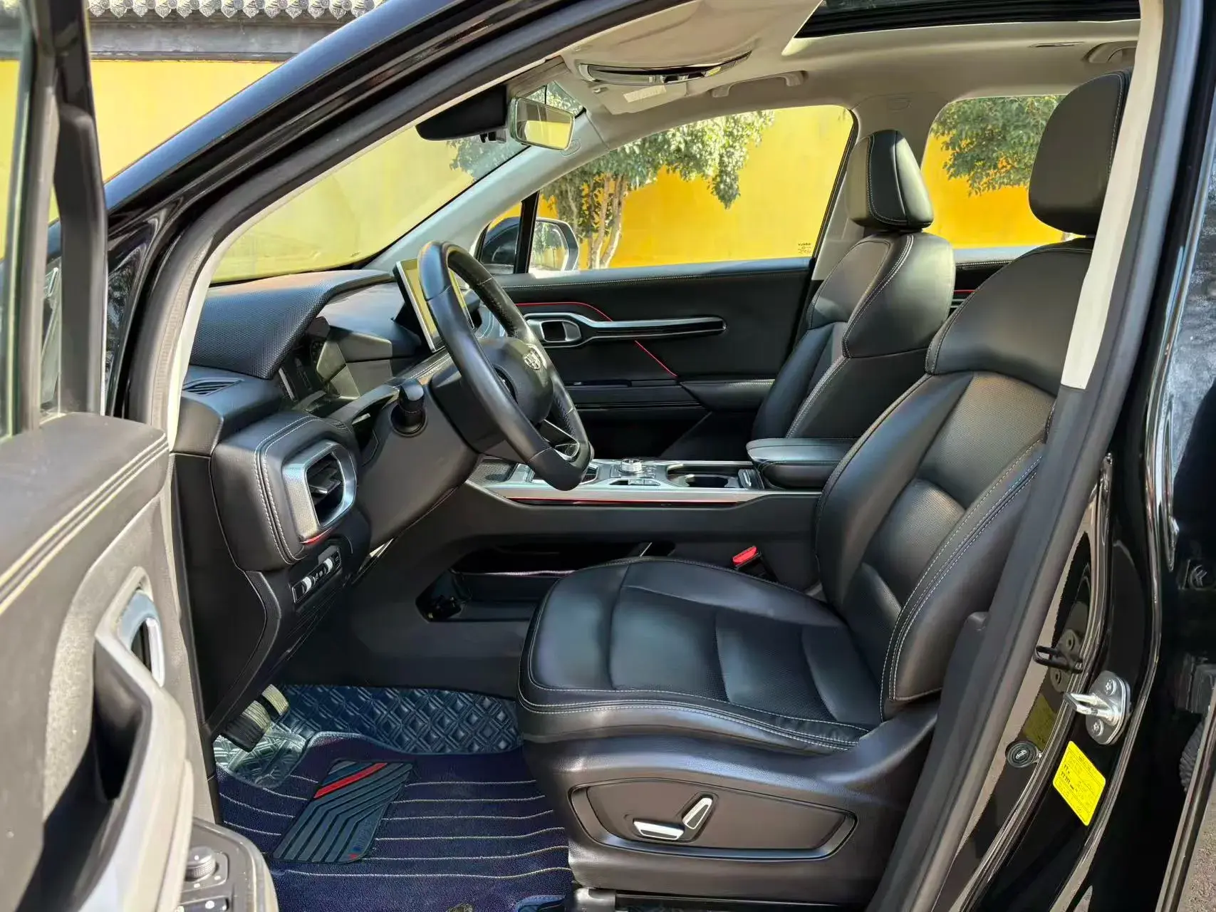 2020 GEELY OKAVANGO thumbnail 4