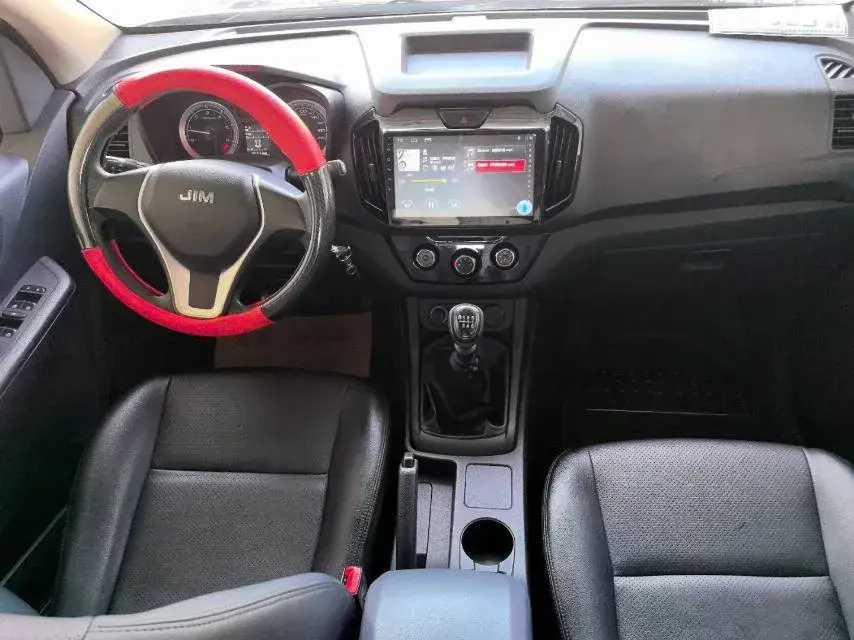 2018 ISUZU RE-MAX thumbnail 4